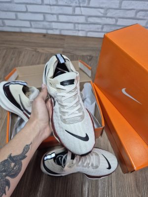 Nike Zoom X Invincible Run 3