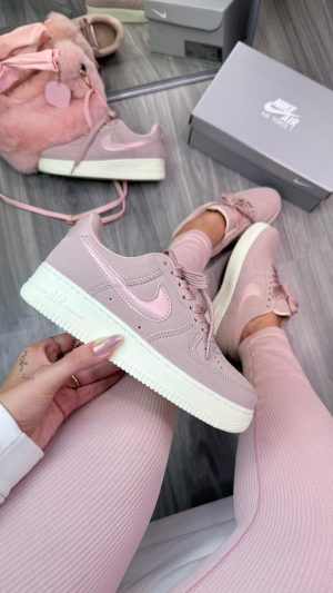 Nike Air Force One Camurça Flamingo