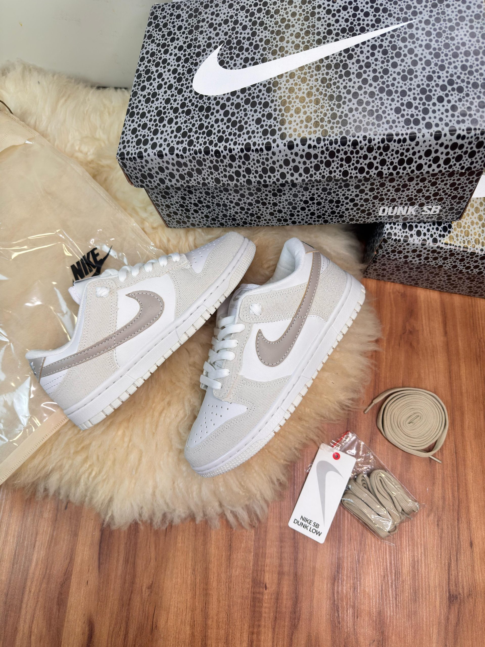 Nike SB Dunk Glitter - Imagem 5